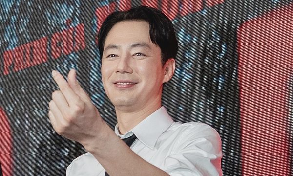 Tài tử Jo In Sung giao lưu khán giả Việt