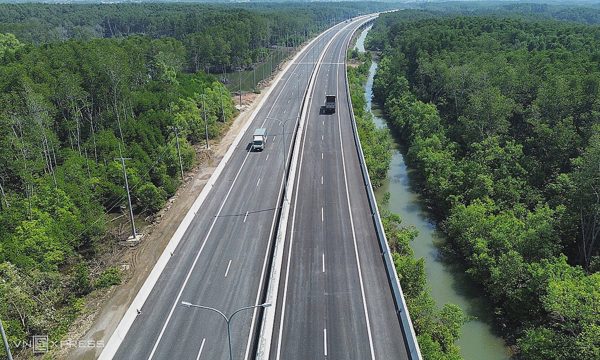 Tài xế đi thế nào khi cao tốc Bến Lức - Long Thành thông tuyến?