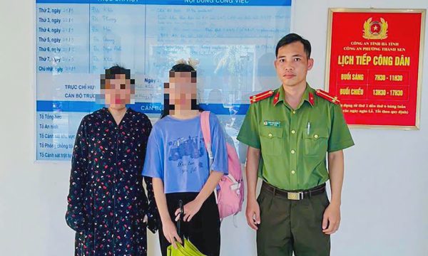 Tài xế đưa bé gái 14 tuổi đi gặp 'bạn trai' đến trụ sở công an