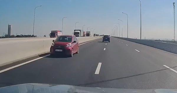 Tài xế phóng ô tô ngược chiều trên cao tốc bị CSGT xử phạt gần 40 triệu