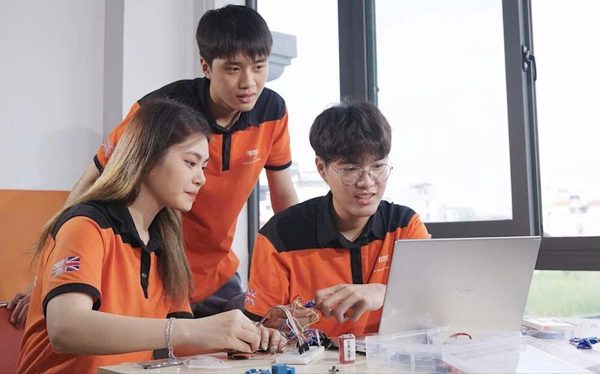 Tấm bằng tốt nghiệp và hành trình trưởng thành của người trẻ đồng bằng sông Cửu Long