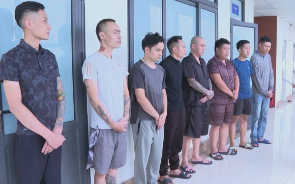 Tạm giữ 8 người dàn dựng, đăng gần 800 video đánh bạc để quảng cáo, bán thiết bị 'cờ bạc bịp'