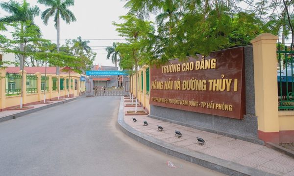 Tạm giữ nam sinh lớp 11 đánh bạn đến tử vong