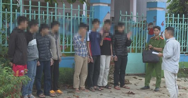 Tạm giữ nhóm người chuyên đột nhập xe ô tô để trộm cắp tài sản