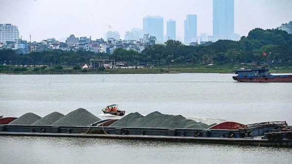 Tạm hạn chế giao thông đường thủy trên sông Hồng phục vụ diễn tập của Hà Nội