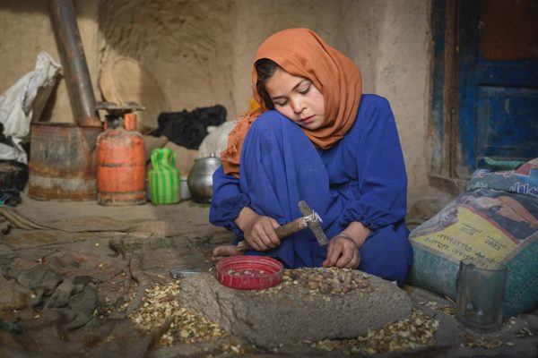 Tâm sự xé lòng của những "cô dâu 8 tuổi" ở Afghanistan
