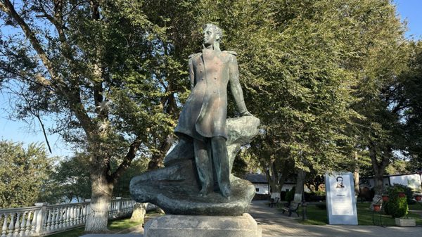 Taman với những hoài niệm về Lermontov