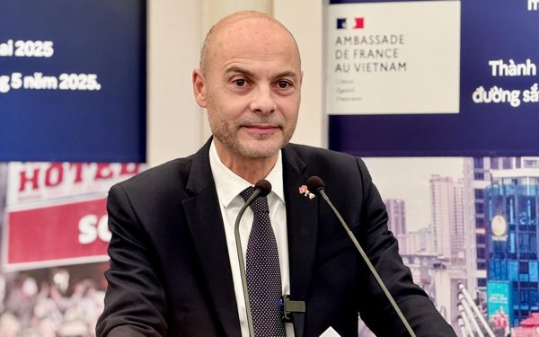 Tân Đại sứ Pháp Didier Le Bret: 'Cha tôi sinh ra ở Việt Nam, bà nội tôi là người Huế'
