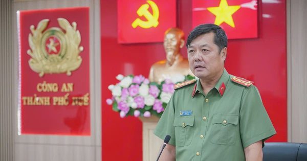 Tân giám đốc Công an thành phố Huế công bố đường dây nóng, hoạt động 24/24