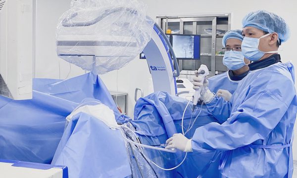 Tán sỏi, bảo tồn quả thận duy nhất cho người đàn ông