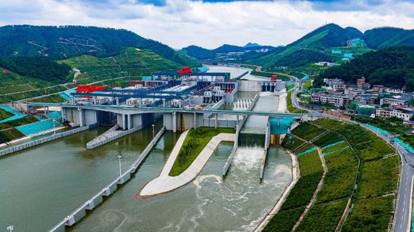 Tận thấy 'kênh đào thế kỷ' Trung Quốc vừa vận hành