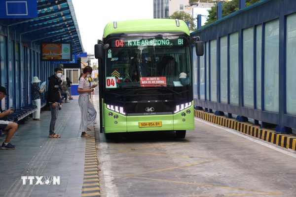 Tăng chuyến xe buýt phục vụ sinh viên tại Đại học Quốc gia Thành phố Hồ Chí Minh