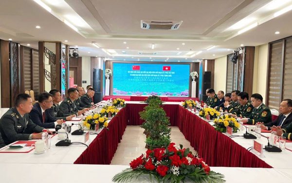 Tăng cường hợp tác kiểm soát an ninh biên giới đất liền Việt Nam – Trung Quốc