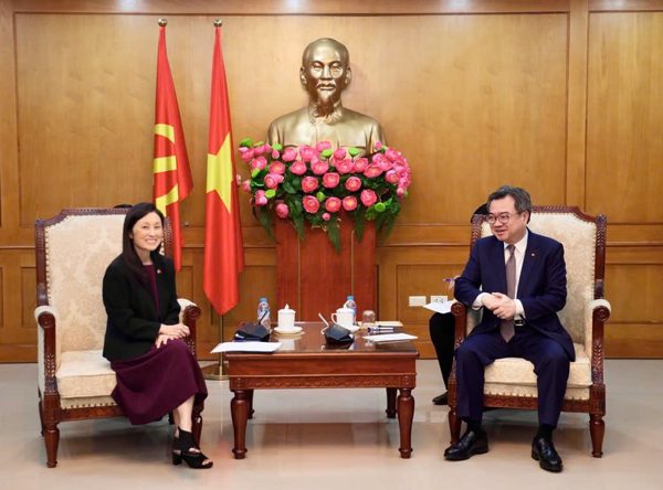 Tăng cường thúc đẩy các quan hệ Đối tác chiến lược toàn diện