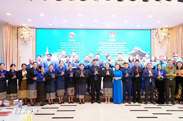 Tăng cường trao đổi kinh nghiệm công tác Đoàn với các tỉnh của Lào