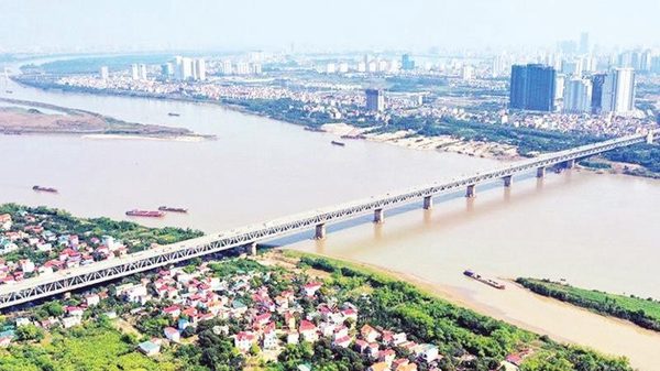 Tăng khả năng tiếp cận của người dân với sông Hồng