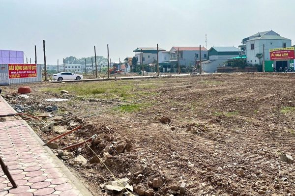 Tăng tiền đặt cọc đấu giá đất lên 50%: Ngăn được đại gia tiềm lực giấu mặt vung tiền?