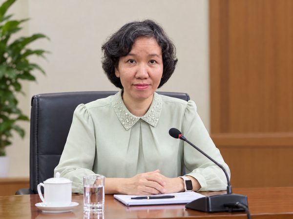 Tăng tốc để đạt mục tiêu tăng trưởng GDP cả năm từ 10%