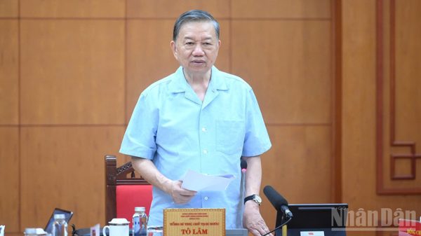 Tạo bước phát triển mới về năng lực lãnh đạo và tự chỉnh đốn, tự đổi mới của Đảng