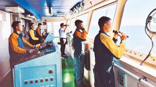 Tạo nguồn nhân lực cho chiến lược kinh tế biển