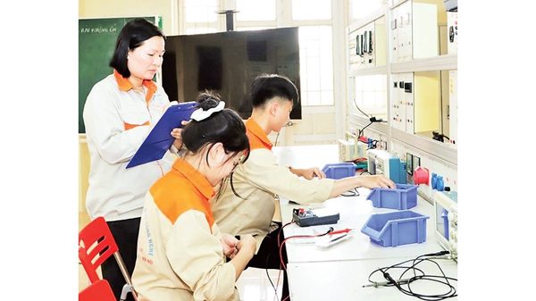 Tạo tăng trưởng từ nguồn nhân lực chất lượng cao