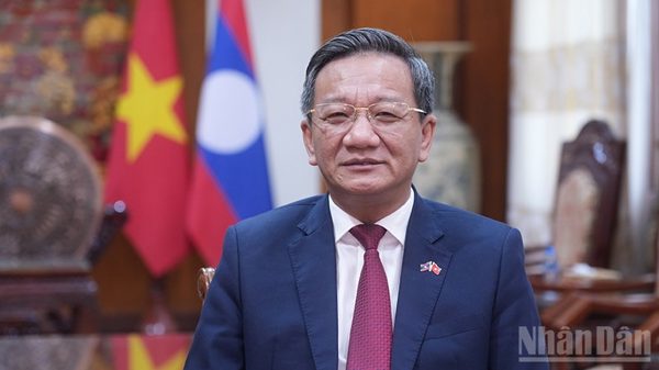 Tạo xung lực mới trong hợp tác kinh tế hai nước Việt Nam-Lào
