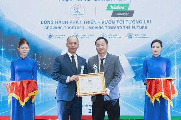 Tập đoàn Nidec Elevator hợp tác T&T Miền Trung phát triển thị trường thang máy