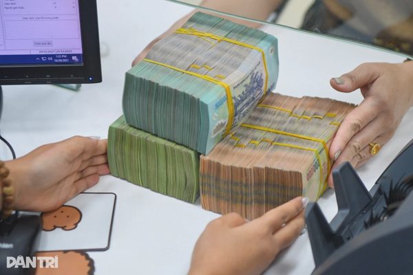 Tập đoàn Viettel sắp rót gần 1.200 tỷ mua cổ phiếu một ngân hàng