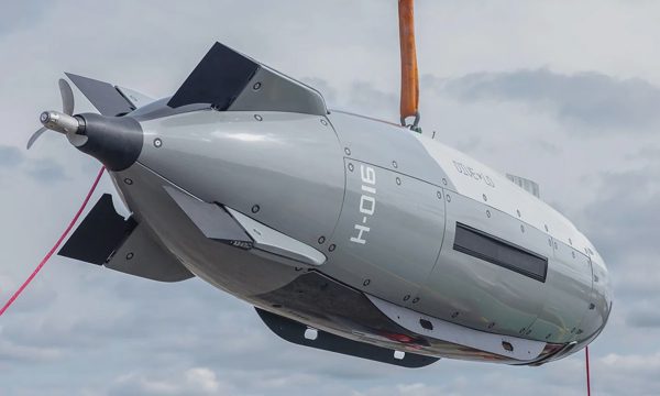 Tàu lặn không người lái Mỹ làm gì ở Hormuz trước khi bị Iran tịch thu