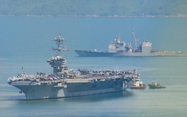 Tàu sân bay USS George Washington ghé Đà Nẵng 5 ngày đã kích thích nhu cầu mua sắm, ăn uống, tham quan ngành du lịch