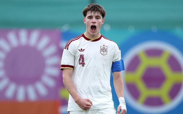 Tây Ban Nha lại vô địch thêm 1 World Cup, thống trị bóng đá đến khó tin