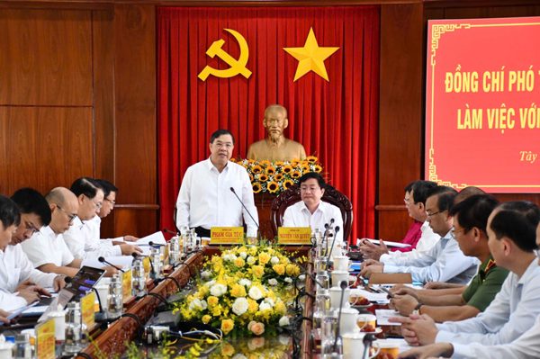 Tây Ninh cần sớm hoàn thành các chỉ tiêu lên thành phố trực thuộc Trung ương