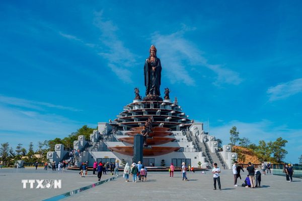 Tây Ninh: Núi Bà Đen phấn đấu đón hơn 4 triệu lượt khách trong năm 2026