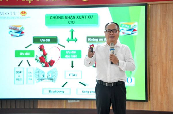 Tây Ninh: Tối ưu chi phí, hỗ trợ doanh nghiệp hội nhập toàn cầu