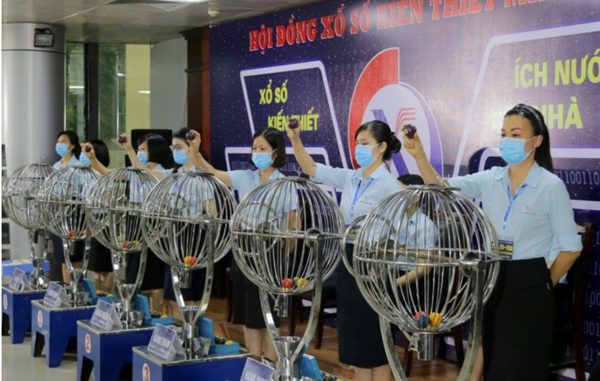 Tẩy xóa vé xổ số để lĩnh thưởng có thể bị phạt tới 100 triệu đồng