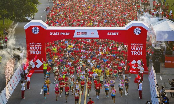 Techcom Life đồng hành cùng giải Marathon Quốc tế Hà Nội Techcombank mùa 5