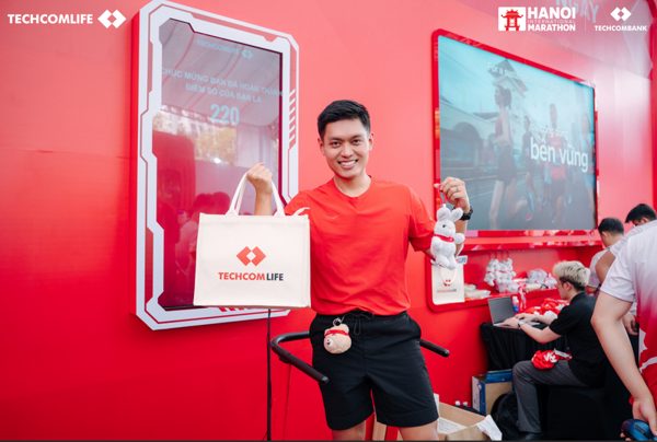 Techcom Life đồng hành Giải Marathon Quốc tế Hà Nội Techcombank mùa thứ 5