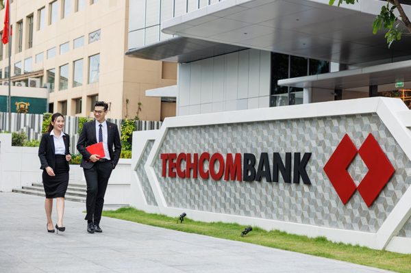 Techcombank chia cổ tức bằng cổ phiếu để tăng mạnh vốn điều lệ