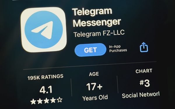 Telegram bất ngờ biến mất khỏi App Store toàn cầu
