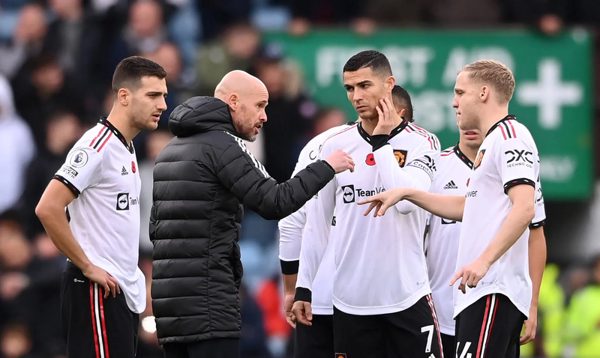Ten Hag tố Ronaldo lười biếng tại Man United