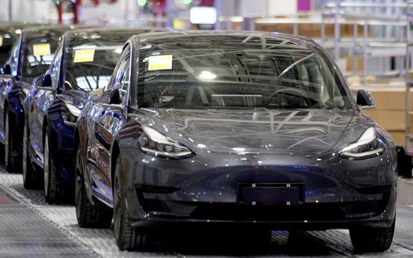 Tesla vào Việt Nam, đường đua xe điện đã đông giờ thêm nóng