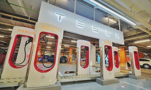 Tesla xây dựng mạng lưới sạc xe điện tại Đông Nam Á như thế nào?