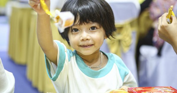 Tết Trung thu cho những bạn nhỏ đặc biệt: Các em đều xứng đáng được yêu thương