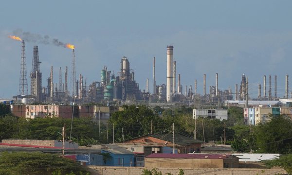 Thách thức bủa vây thỏa thuận dầu mỏ 25 năm Mỹ - Venezuela