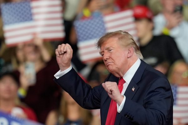 Thái độ của Mỹ với Ukraine và Iran có thể đảo chiều nếu đảng của Tổng thống Trump thua bầu cử giữa kỳ