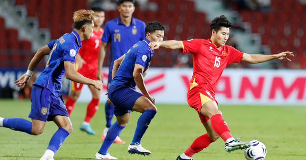 Thái Lan công bố nhân sự bất ngờ đấu FIFA ASEAN Cup: Chanathip trở lại, Bunmathan và Dangda bị loại