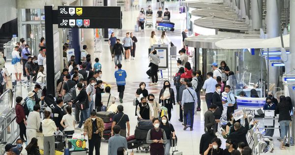 Thái Lan điều tra vụ bỏ rơi hàng chục sinh viên đi du lịch Trung Quốc