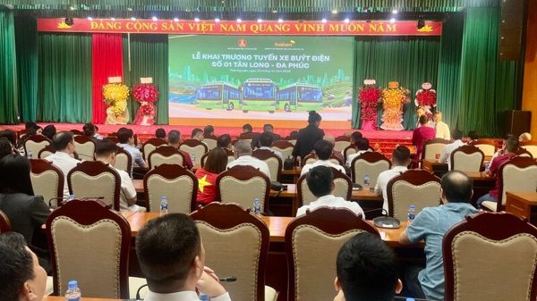Thái Nguyên khai trương tuyến xe buýt điện đầu tiên kết nối Tân Long-Đa Phúc