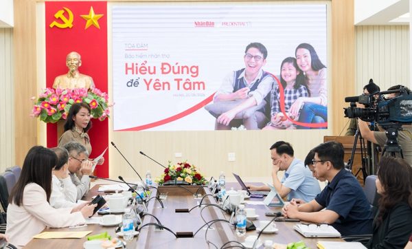 Tham gia bảo hiểm để vững vàng trước các cú sốc kinh tế