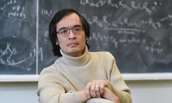 Thần đồng Terence Tao: AI khiến 'sự lãng mạn' của toán học kết thúc